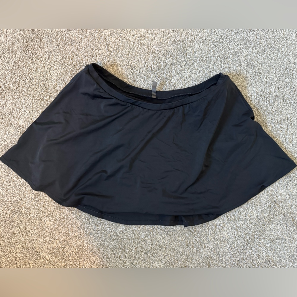 Torrid swim skirt size 3